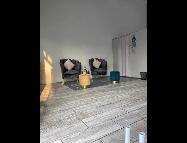 Business property to rent in WITKOPPEN